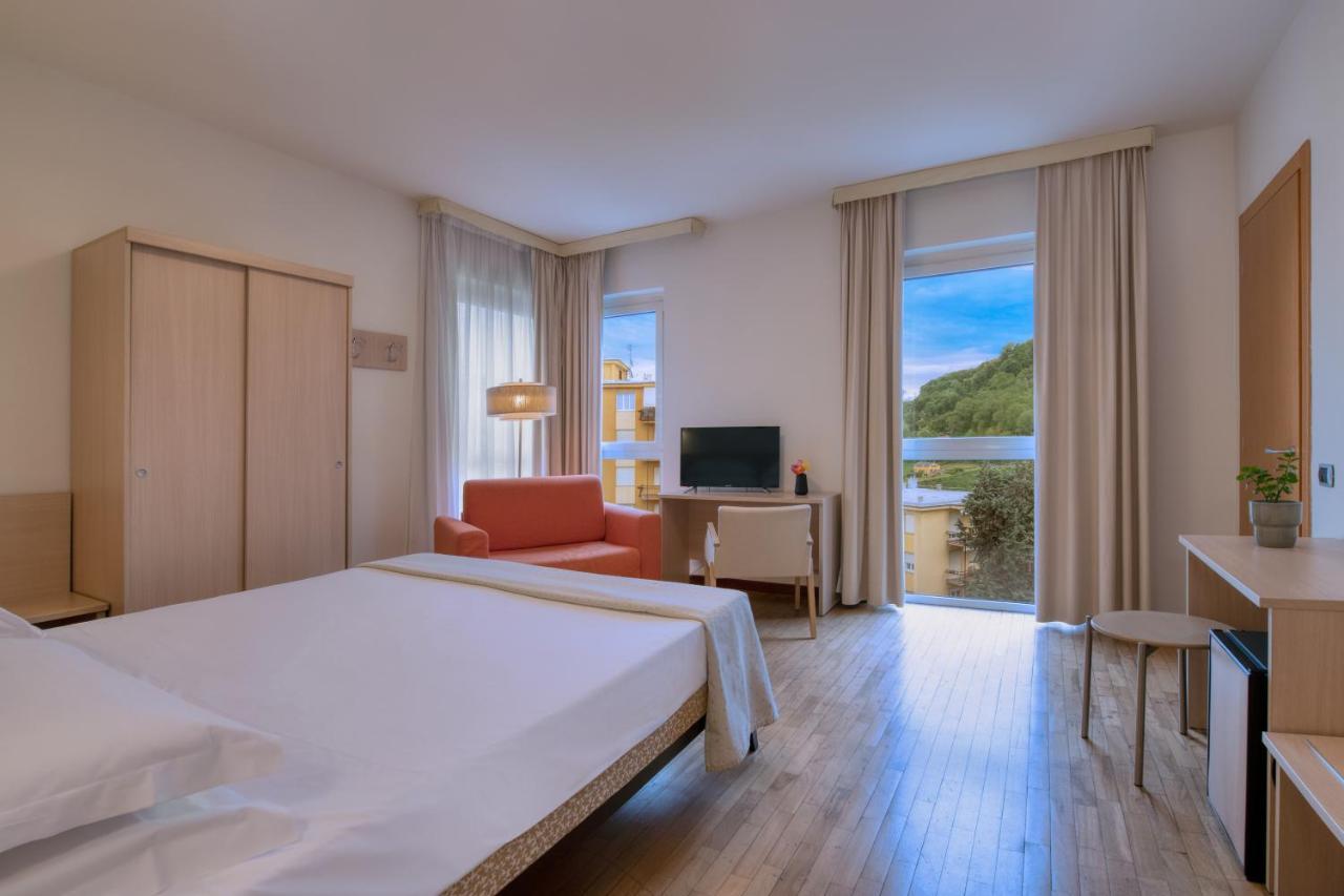 Park Hotel Mondovì Kültér fotó